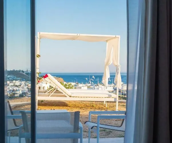 The Corfos Hills House